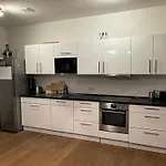 2 Rooms Shanghaiallee Appartment